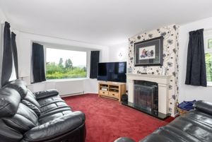 Lounge- click for photo gallery